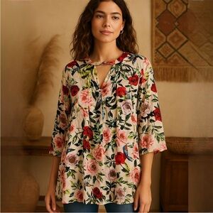 Umgee Cream Floral Tunic Blouse Top Size Medium